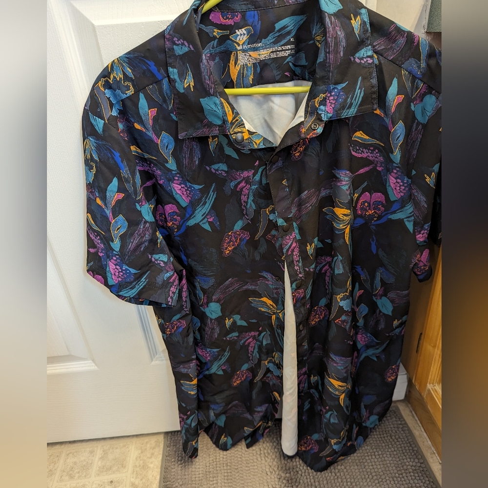 Short-sleeve button down, XL, All in Motion from Target